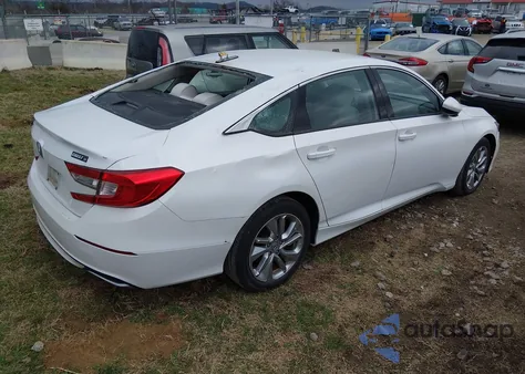 2018 Honda Accord Lx z USA, uszkodzony, nr VIN 1HGCV1F15JA226245